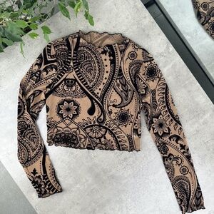 SHEIN Lettuce Trim Flocked Mesh Crop Top Size 2 (XS)